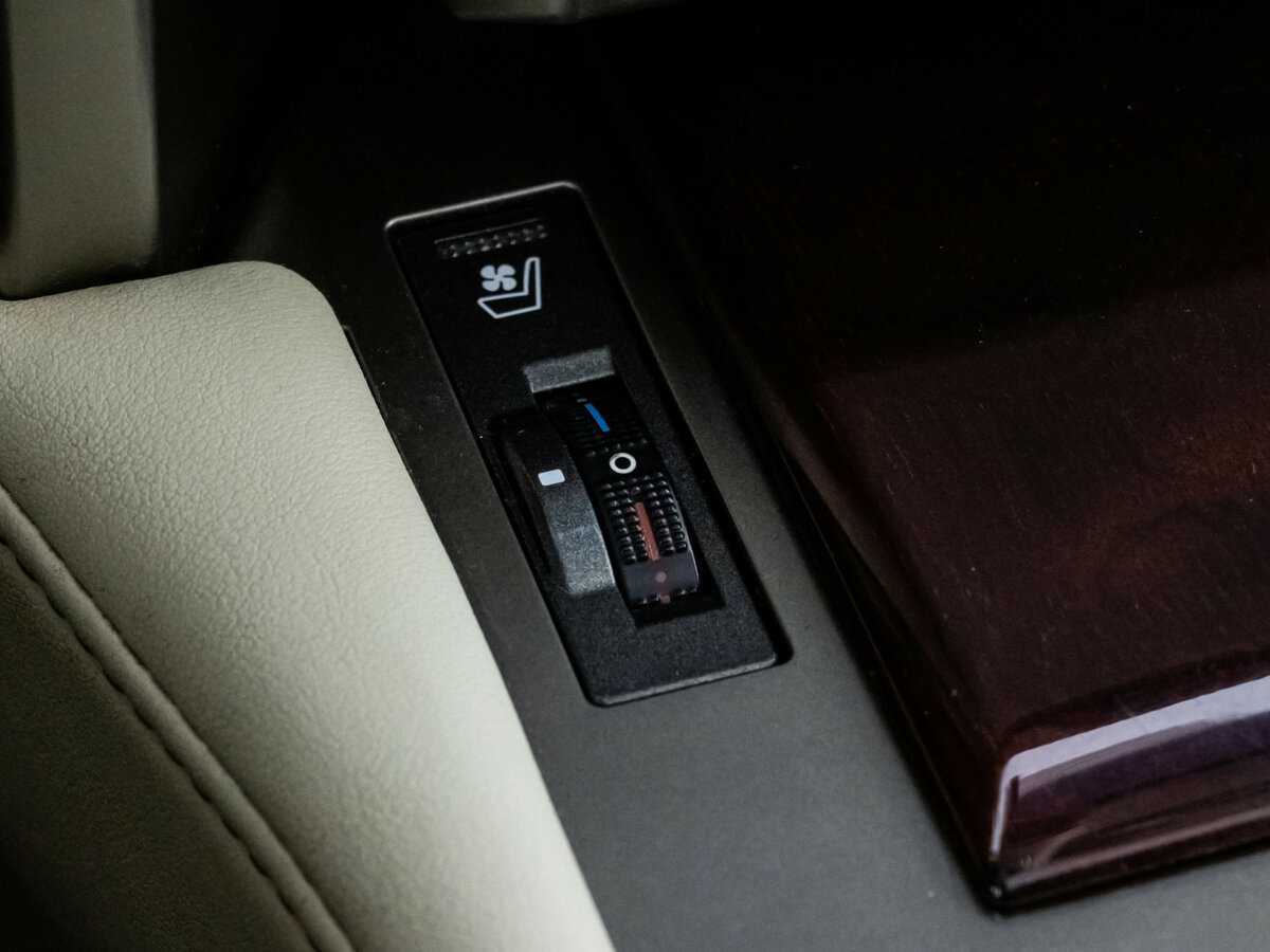 Lexus GX 460, 2010 Фото №13