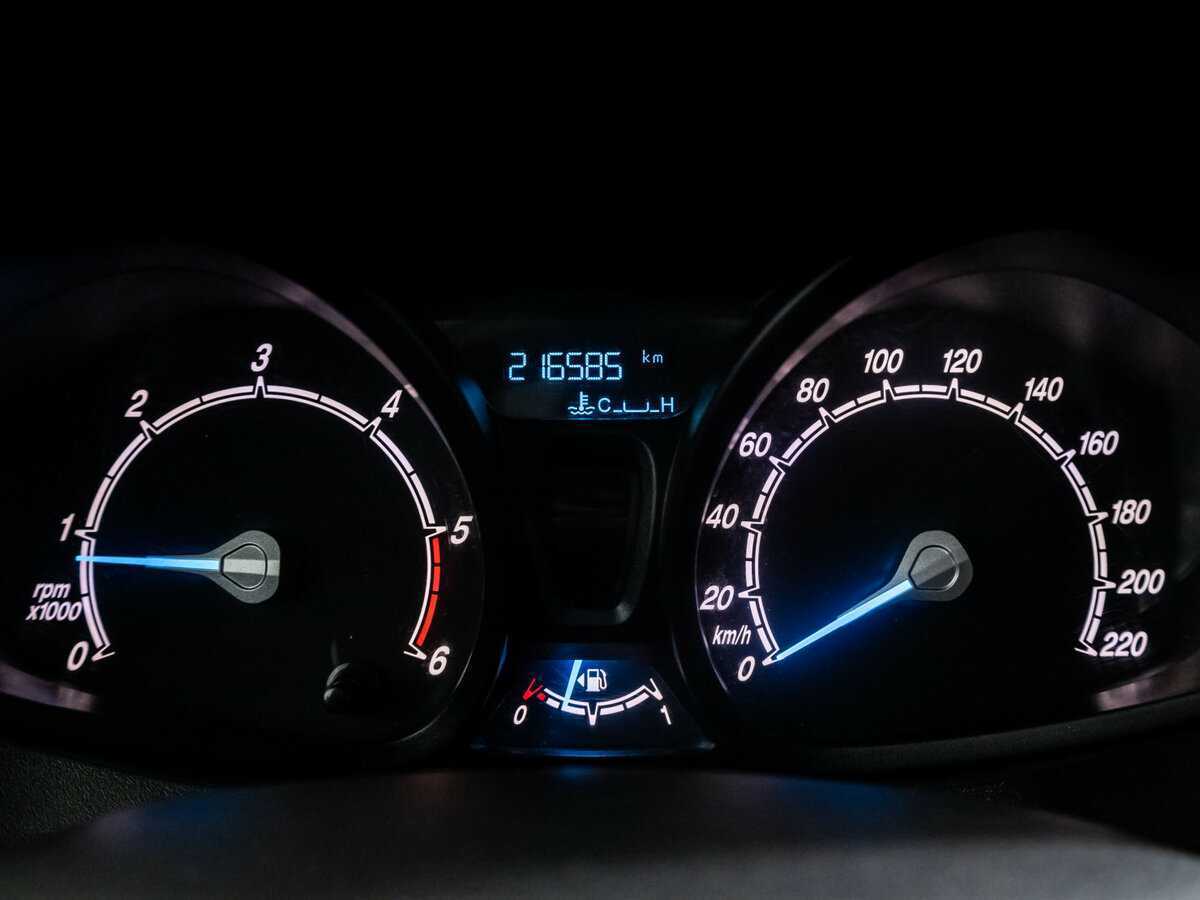 Ford Tourneo Courier, 2017 Фото №18