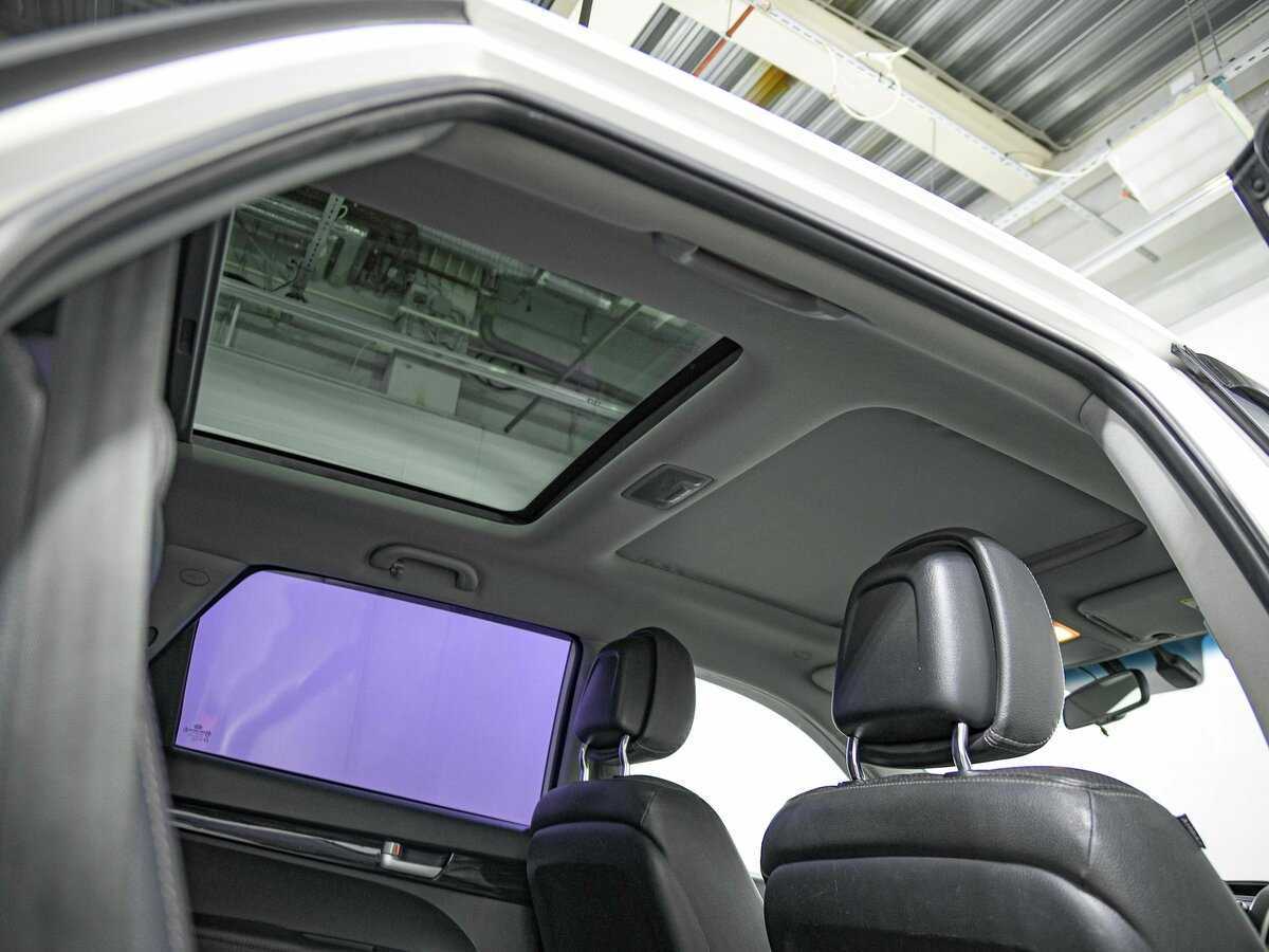 Kia Sorento, 2011 Фото №18