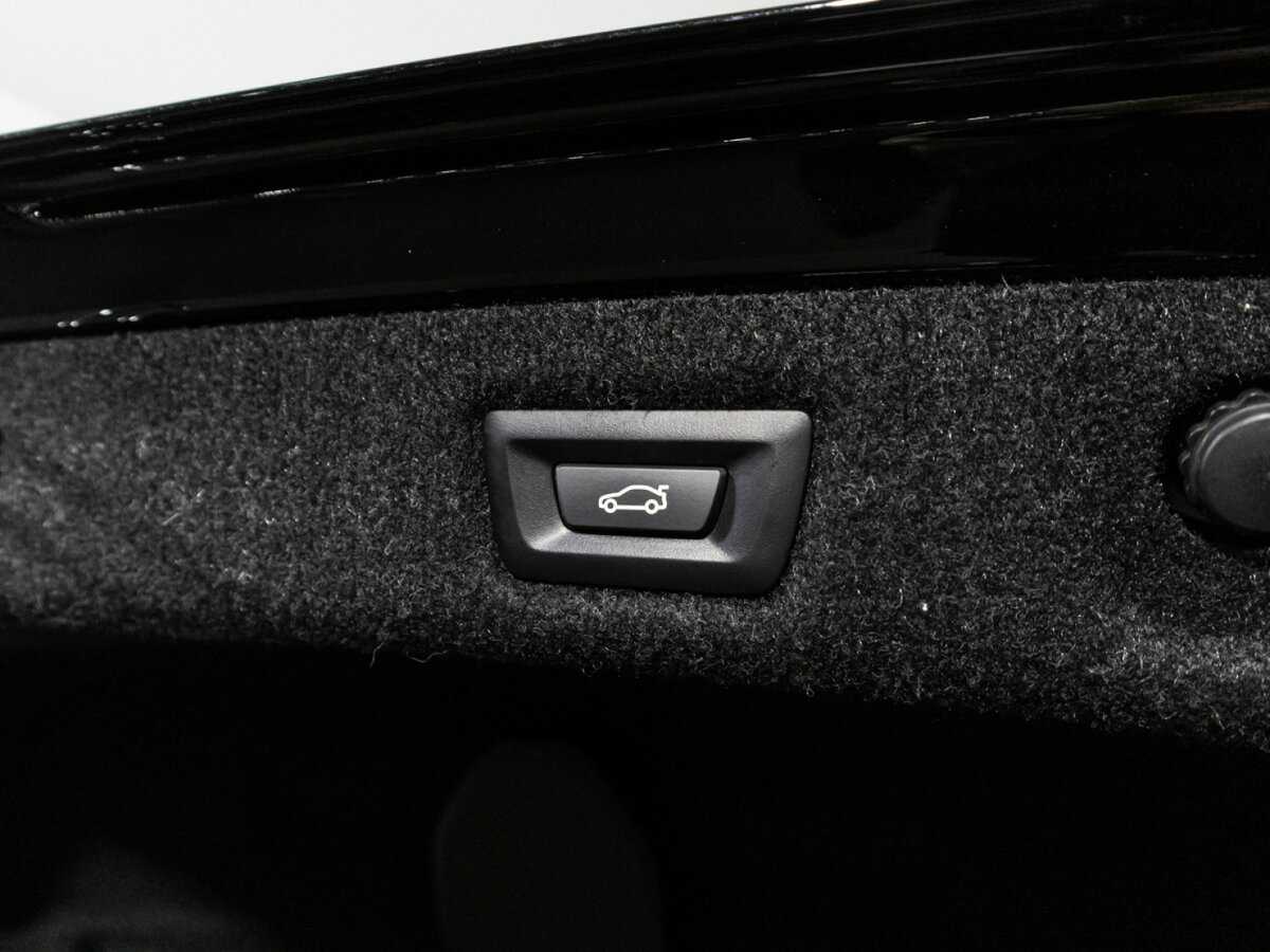 BMW 5 серии 520d, 2019 Фото №16