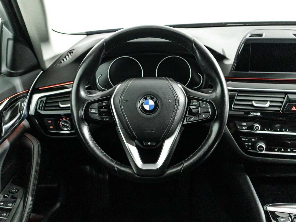 BMW 5 серии 520d, 2019 Фото №23