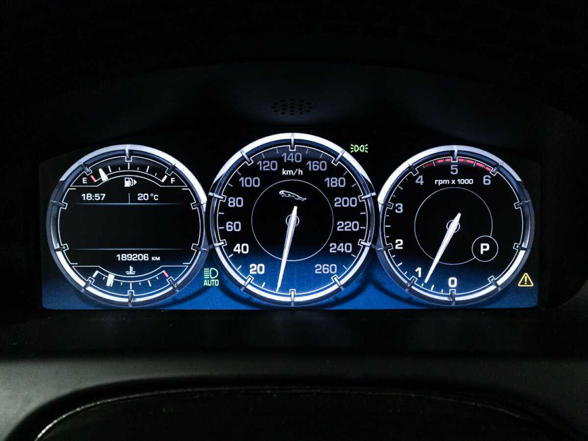 Jaguar XJ, 2015 Фото №12