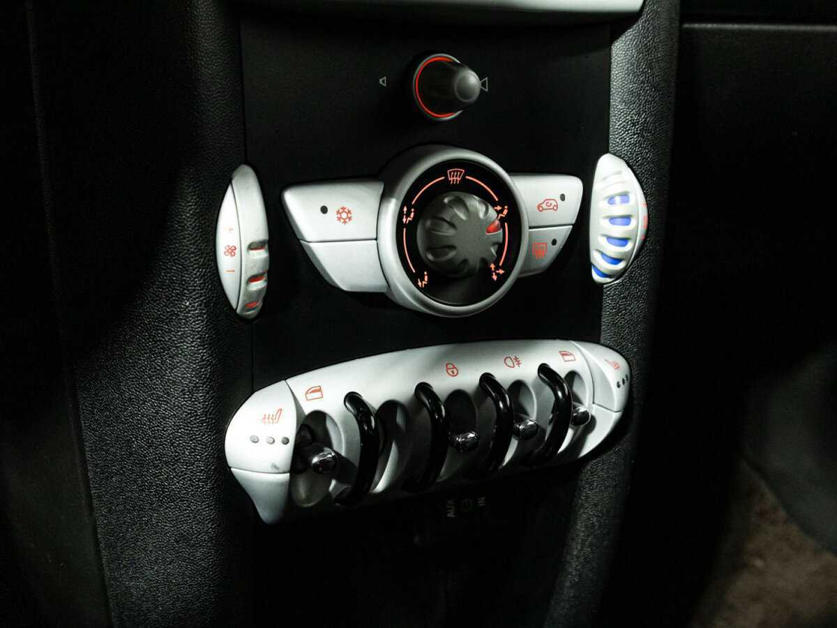 Mini Hatch One, 2010 Фото №14