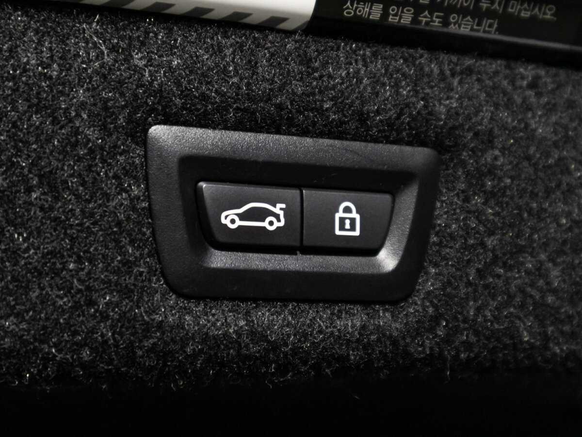 BMW 5 серии 520i, 2019 Фото №14