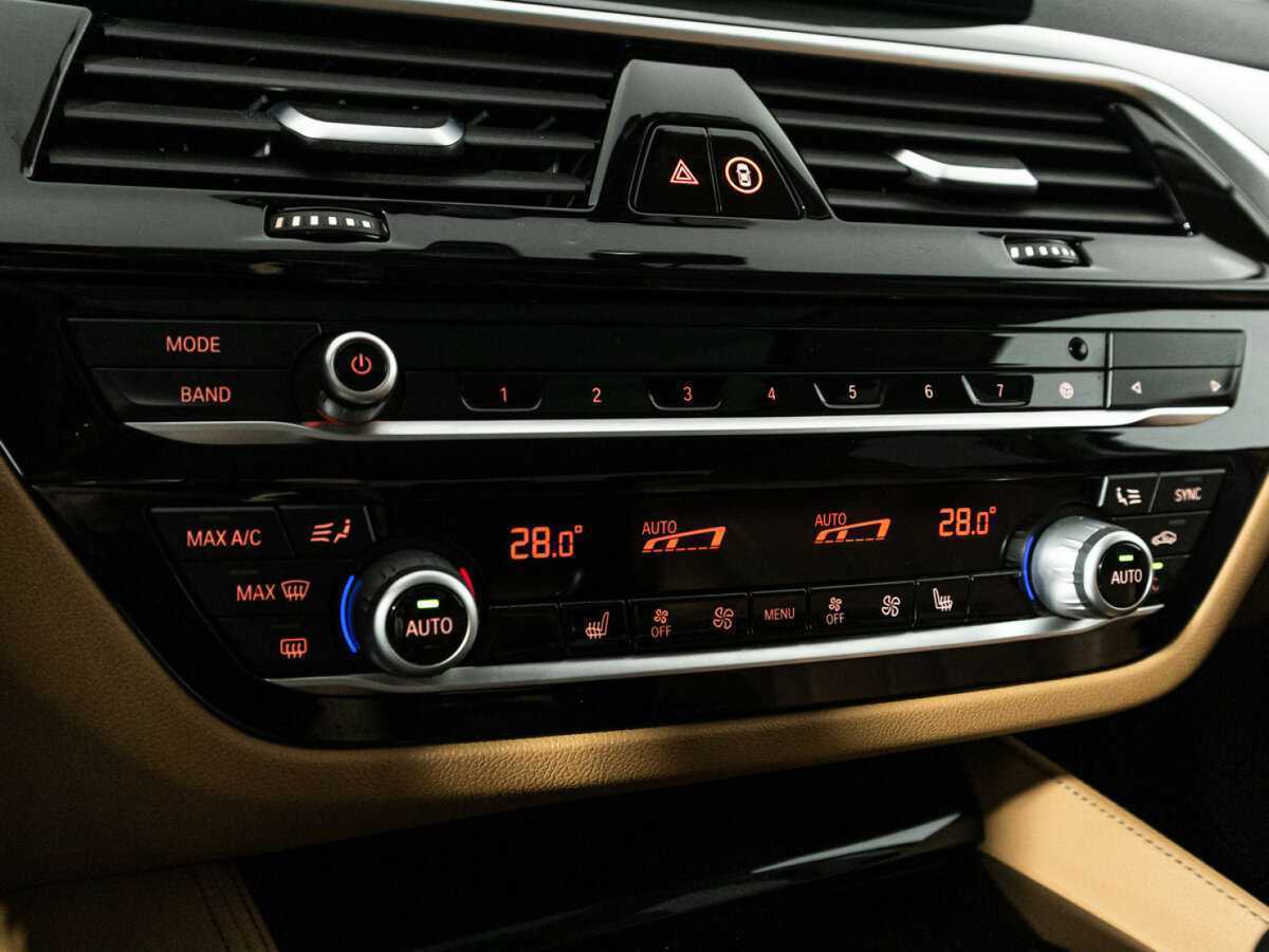 BMW 5 серии 520i, 2019 Фото №21