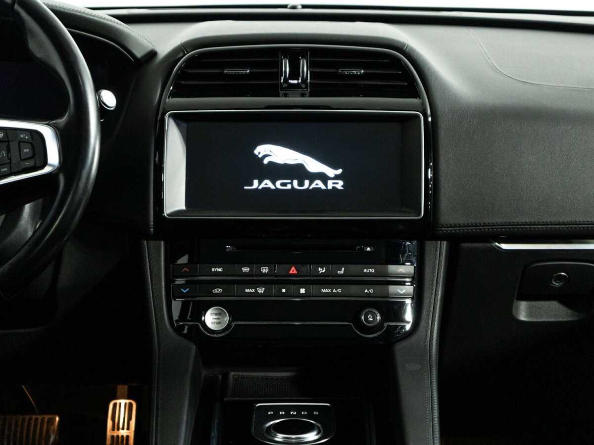 Jaguar F-Pace, 2019 Фото №14