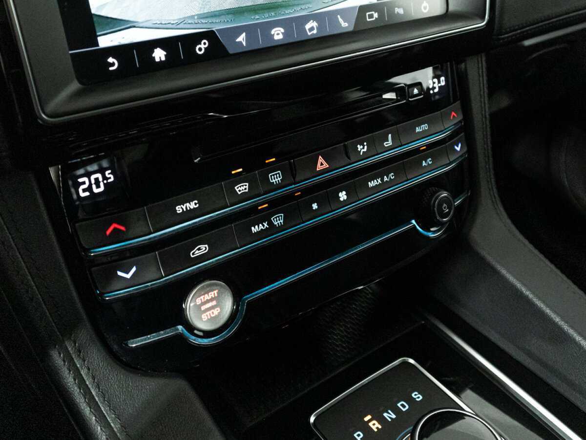 Jaguar F-Pace, 2019 Фото №15