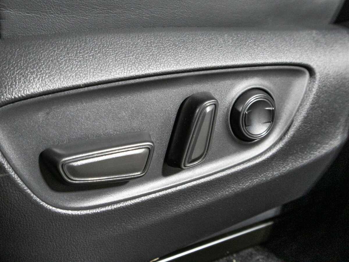 Toyota Land Cruiser, 2021 Фото №19