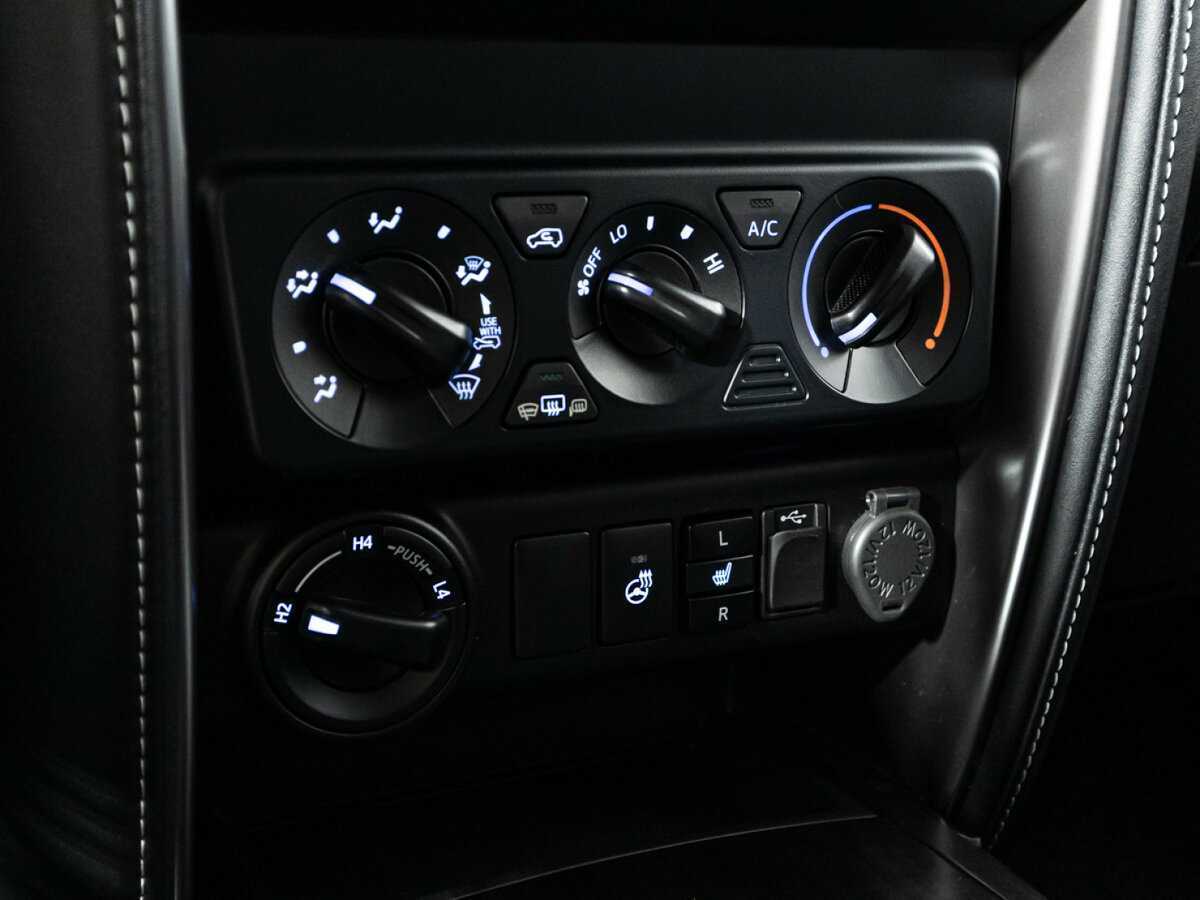 Toyota Fortuner, 2020 Фото №16