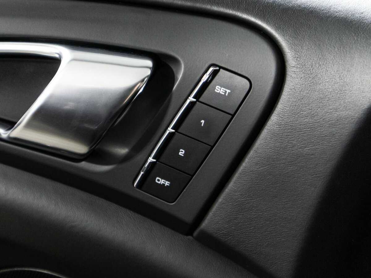 Porsche Cayenne Turbo, 2010 Фото №20