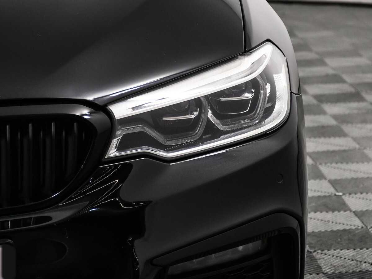 BMW 5 серии 530d xDrive, 2019 Фото №15