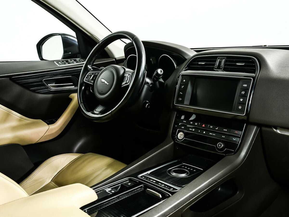Jaguar F-Pace, 2016 Фото №9