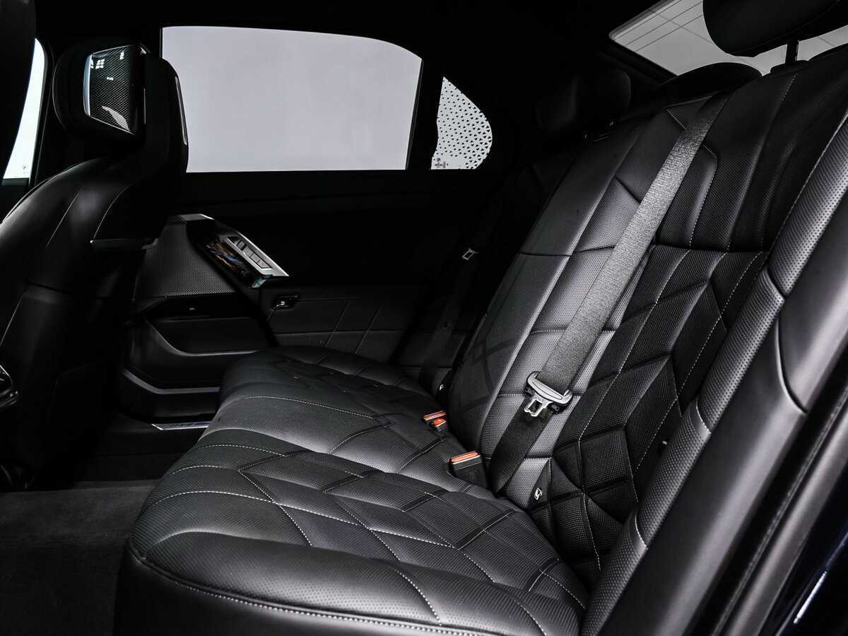 BMW 7 серии 740d xDrive, 2023 Фото №14