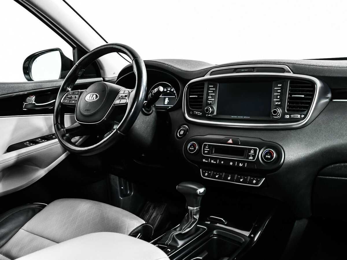 Kia Sorento, 2018 Фото №9