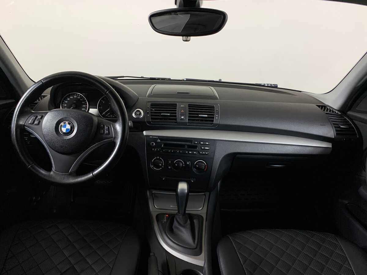 BMW 1 серии 116i, 2011 Фото №13