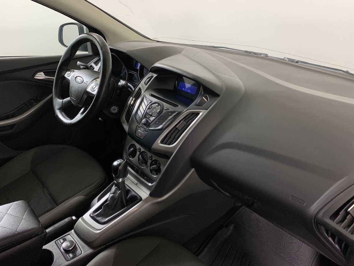 Ford Focus, 2011 Фото №14