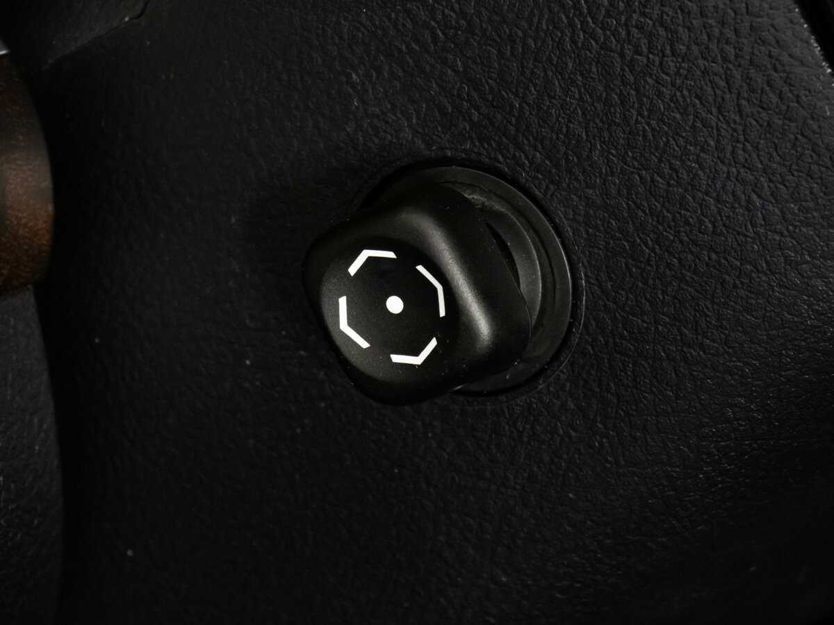 Toyota Land Cruiser, 2013 Фото №30