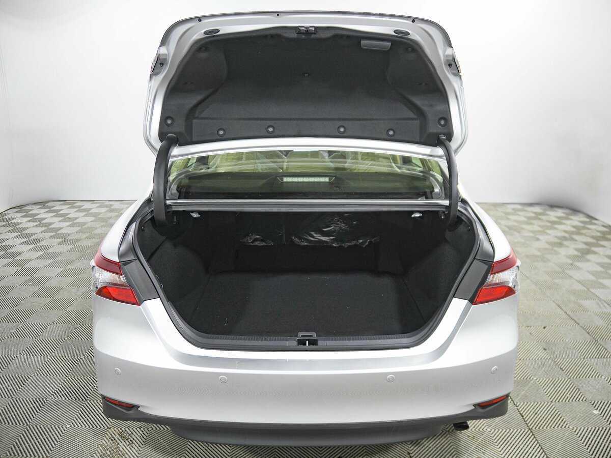 Toyota Camry, 2023 Фото №17