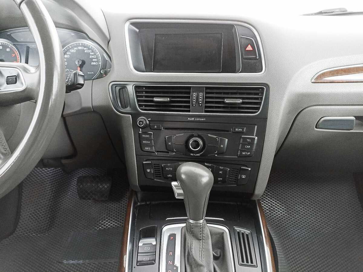 Audi Q5, 2010 Фото №15