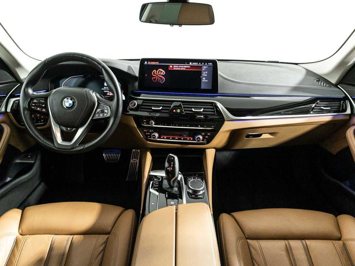BMW 5 серии 540d xDrive, 2020 Фото №13