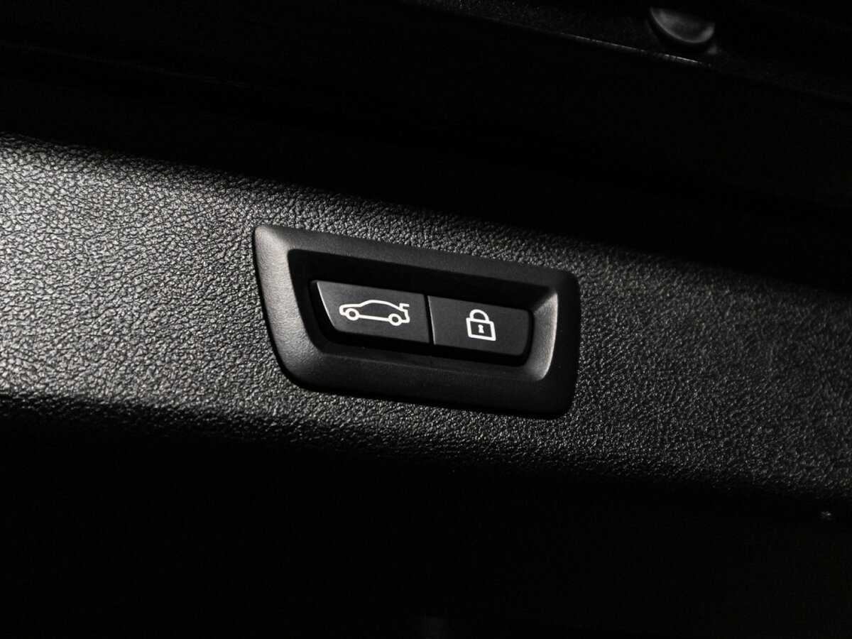 BMW 5 серии 540d xDrive, 2020 Фото №16