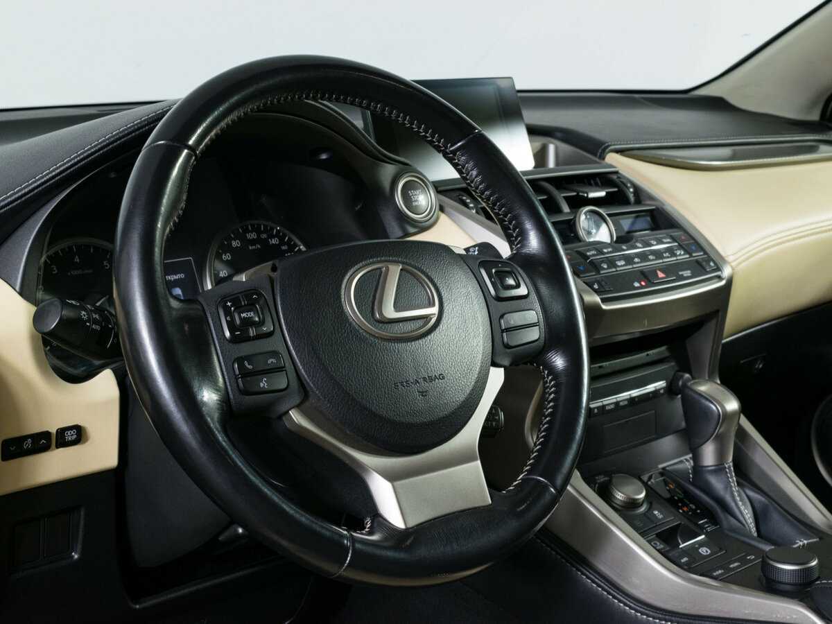 Lexus NX 200t, 2015 Фото №12