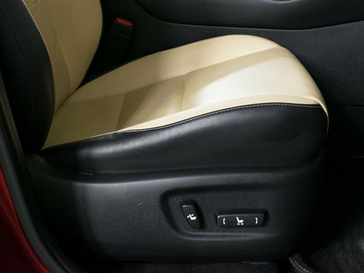 Lexus NX 200t, 2015 Фото №15