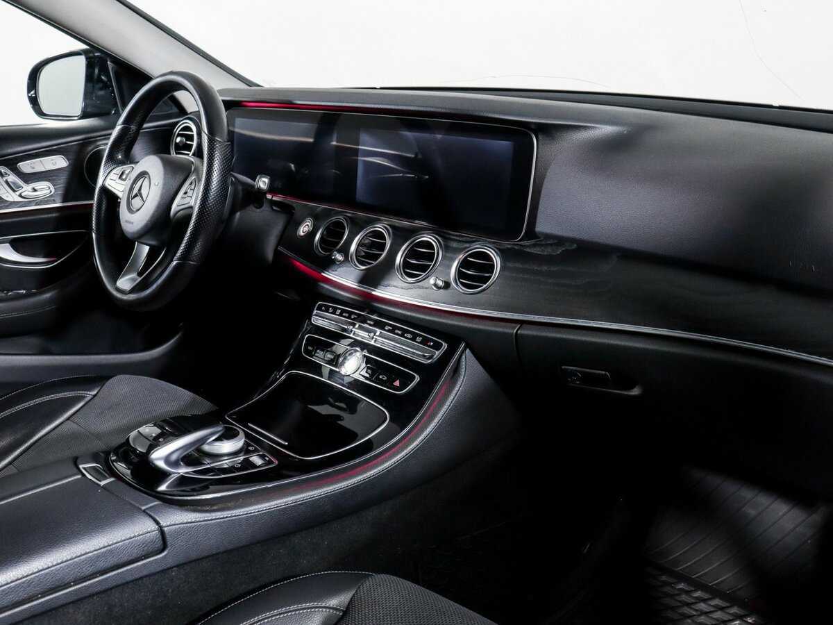 Mercedes-Benz E-Класс 300, 2017 Фото №9