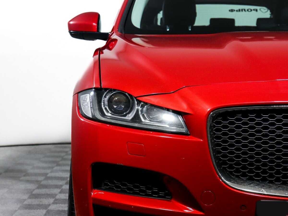 Jaguar F-Pace, 2017 Фото №18