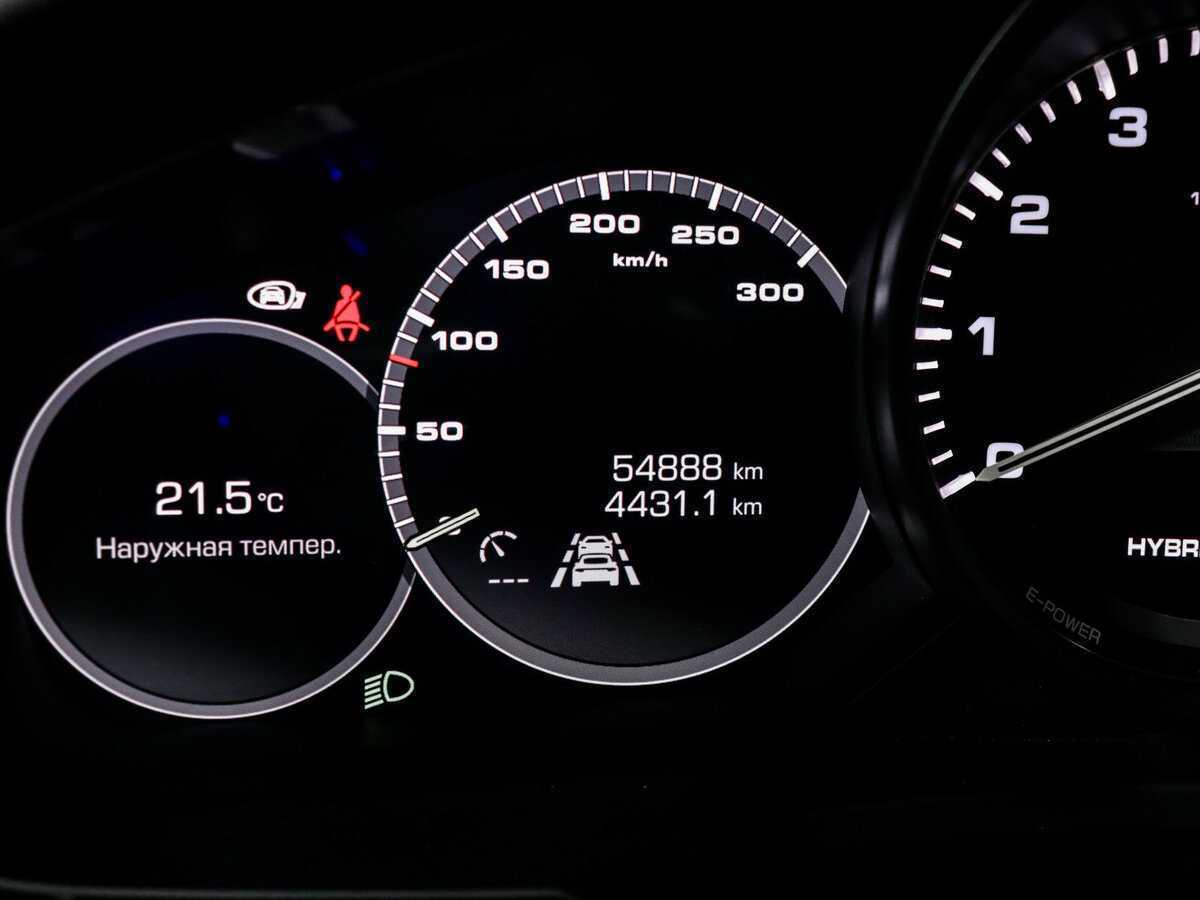 Porsche Panamera 4 E-Hybrid, 2019 Фото №11