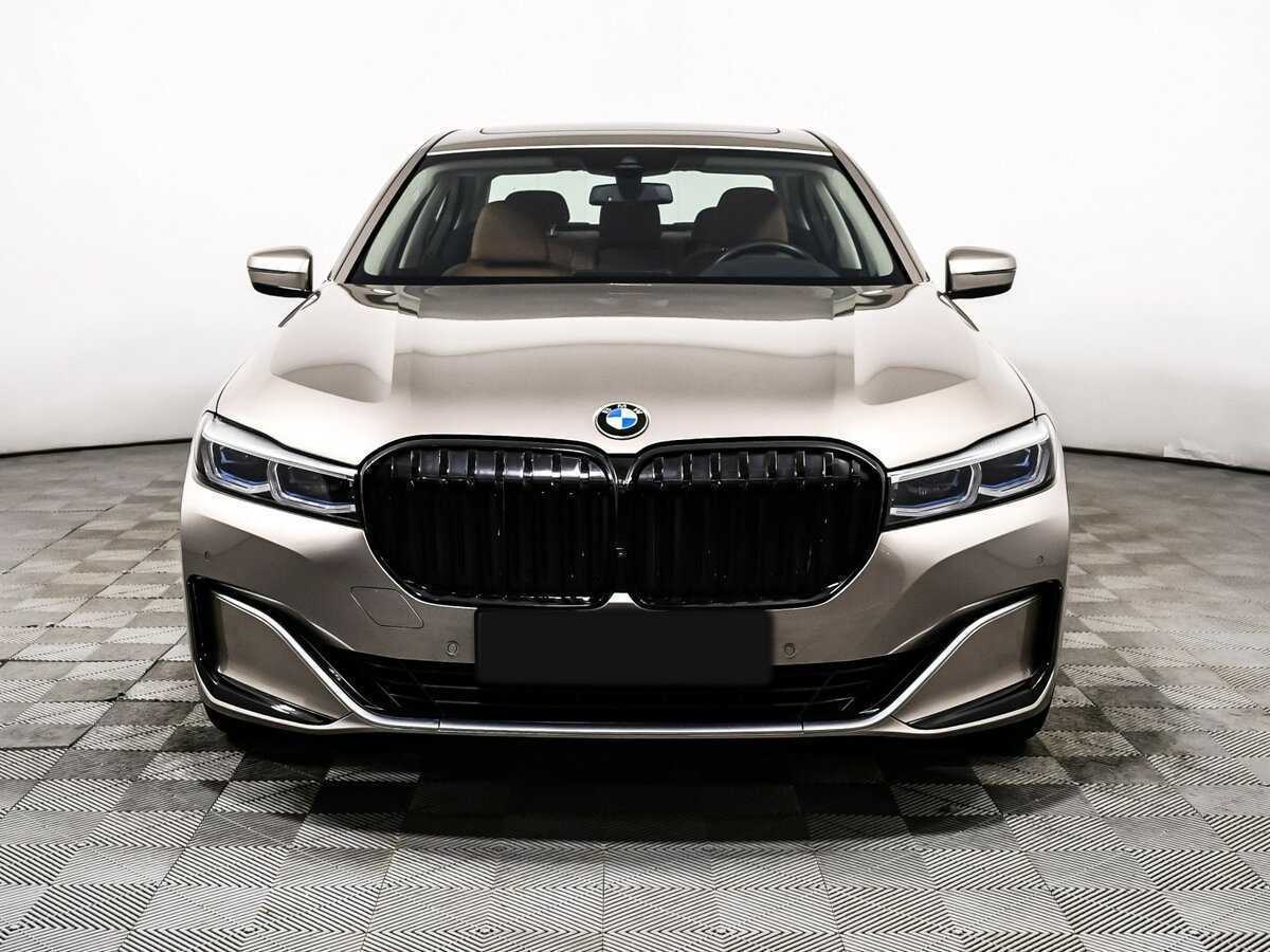 BMW 7 серии 745e, 2019 - 50 846 км. | Фото №2