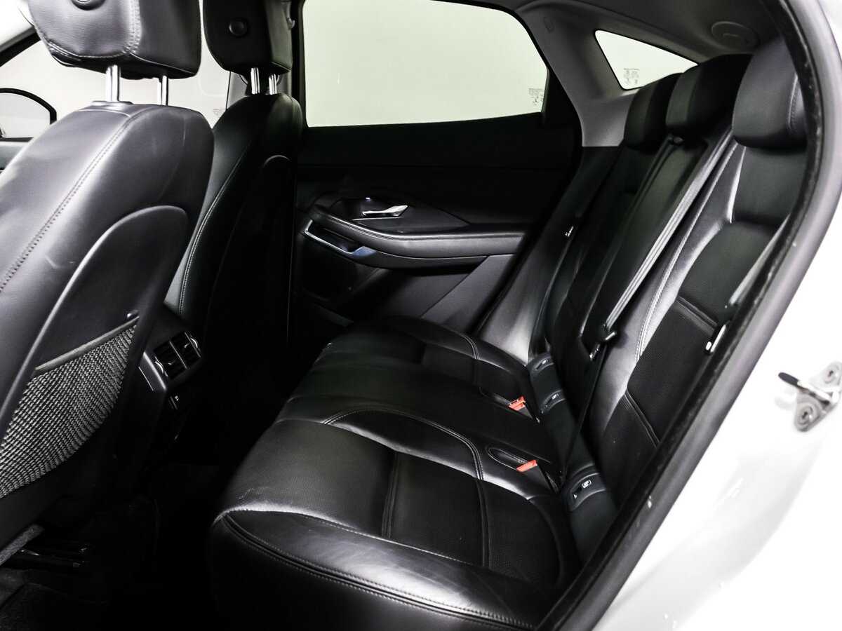 Jaguar E-Pace, 2018 Фото №13