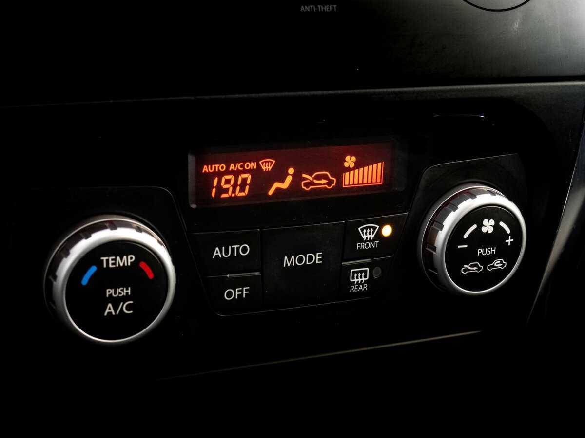 Suzuki SX4, 2011 Фото №12