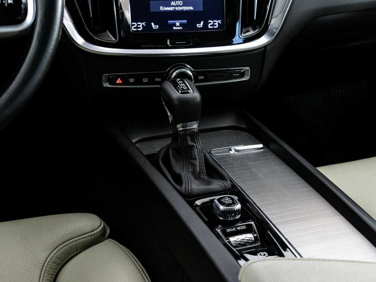 Volvo V60 Cross Country, 2019 Фото №12