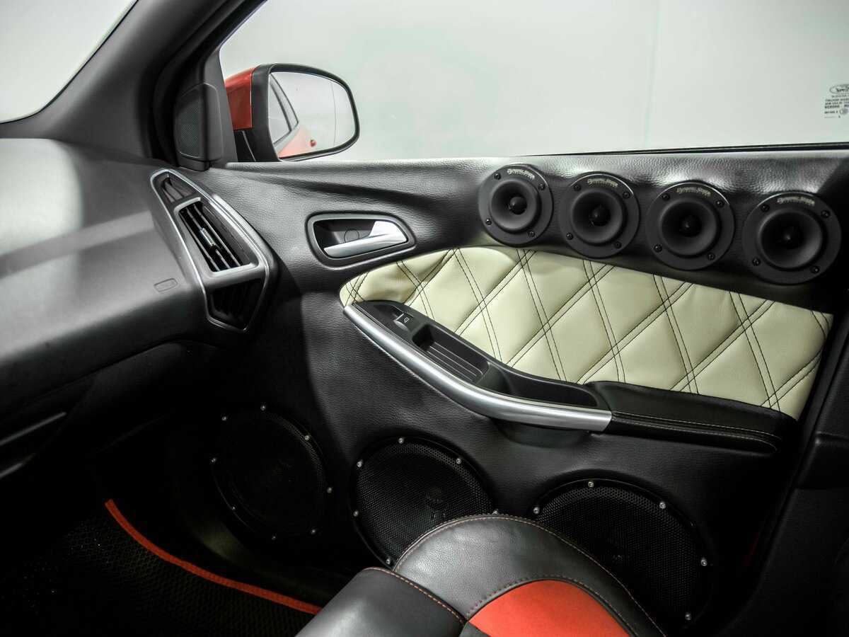 Ford Focus ST, 2012 Фото №14