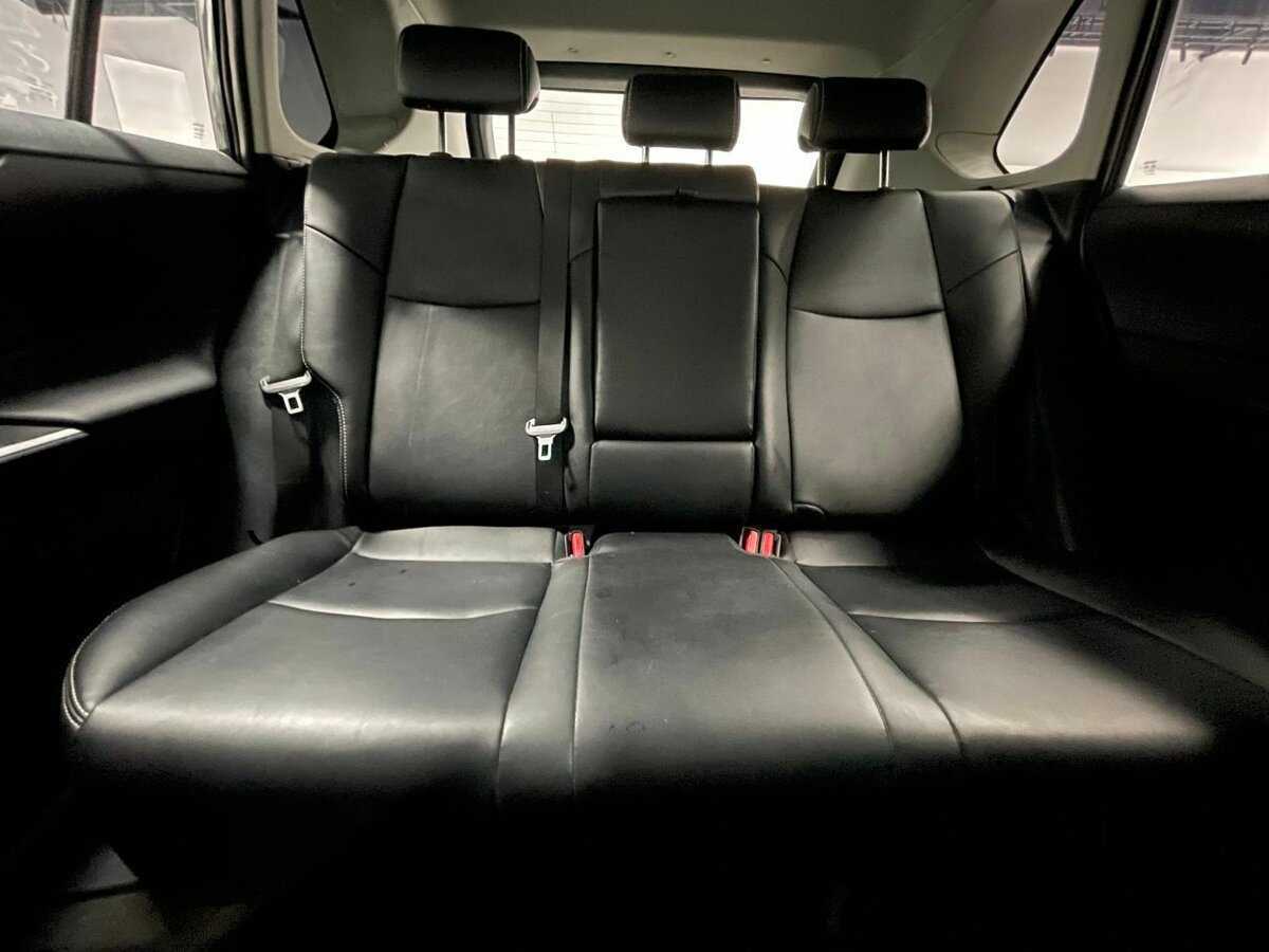 Toyota RAV4, 2023 Фото №17