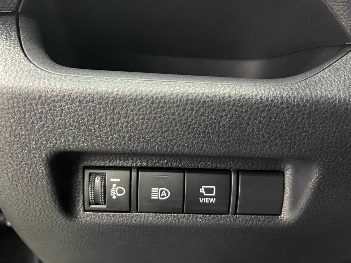 Toyota RAV4, 2023 Фото №21