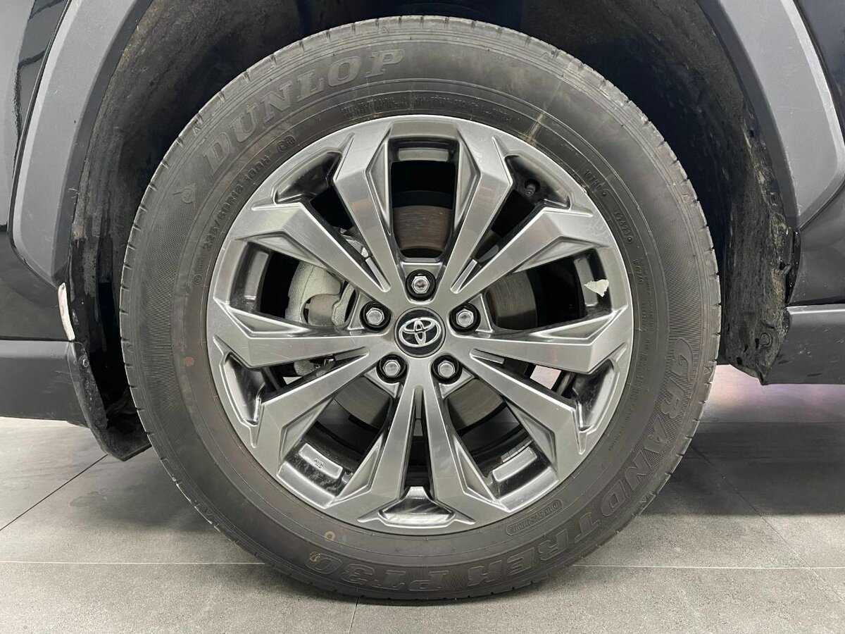 Toyota RAV4, 2023 Фото №25
