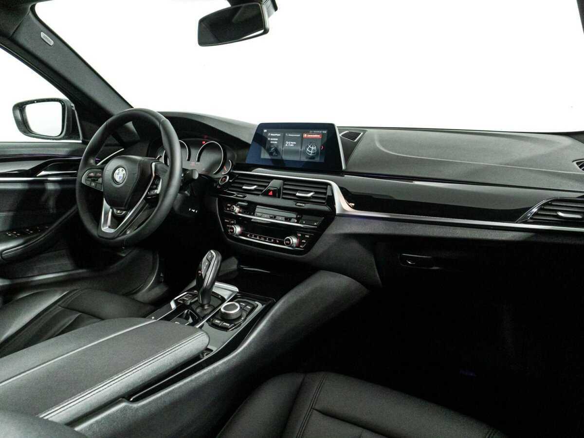 BMW 5 серии 520d, 2020 Фото №9