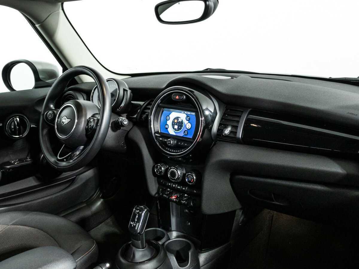 Mini Hatch Cooper, 2020 Фото №9