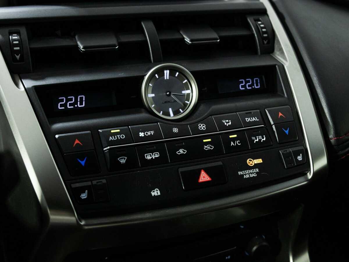 Lexus NX 200t, 2015 Фото №9