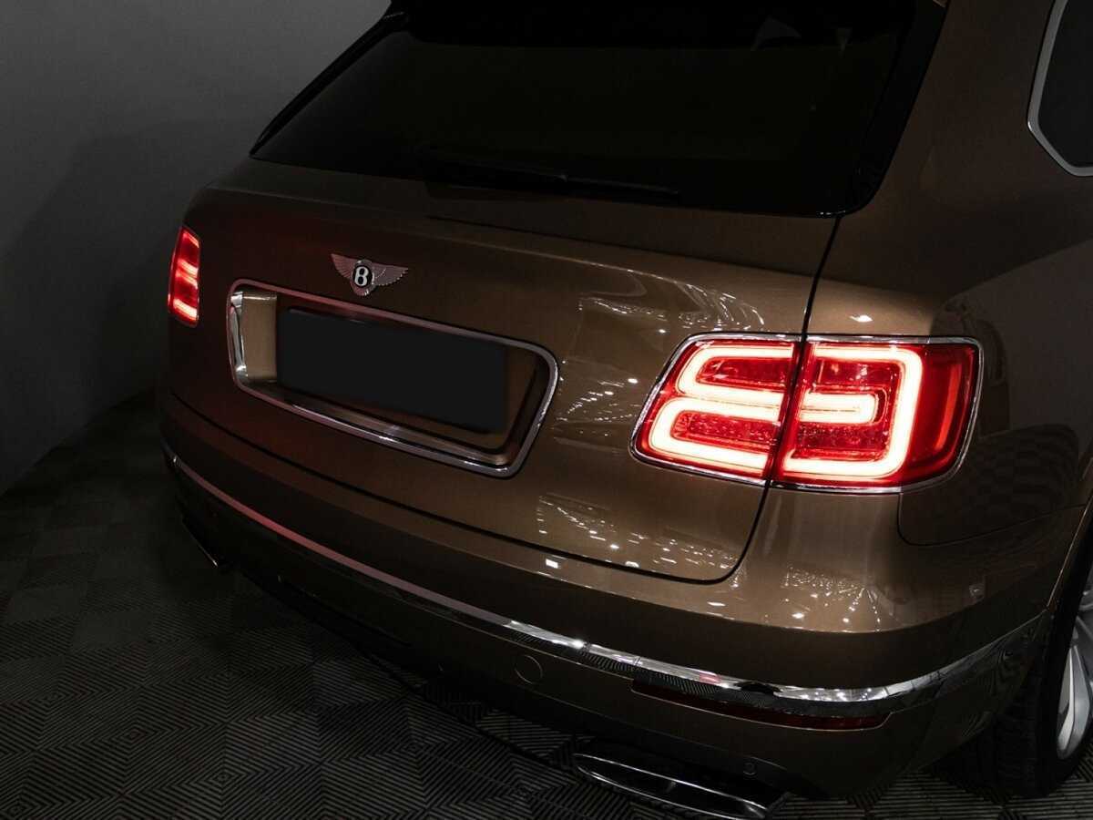 Bentley Bentayga, 2016 Фото №38