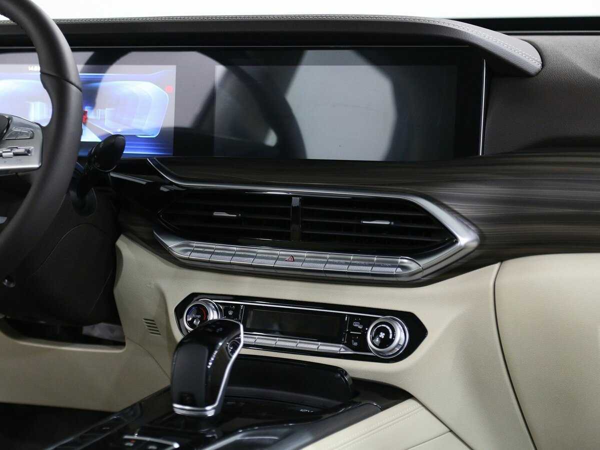 FAW Bestune T77, 2023 Фото №13