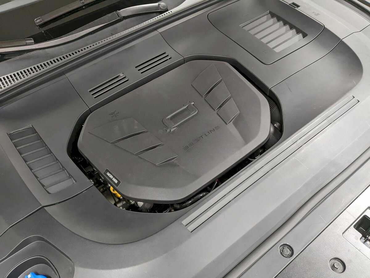 FAW Bestune T99, 2023 Фото №9