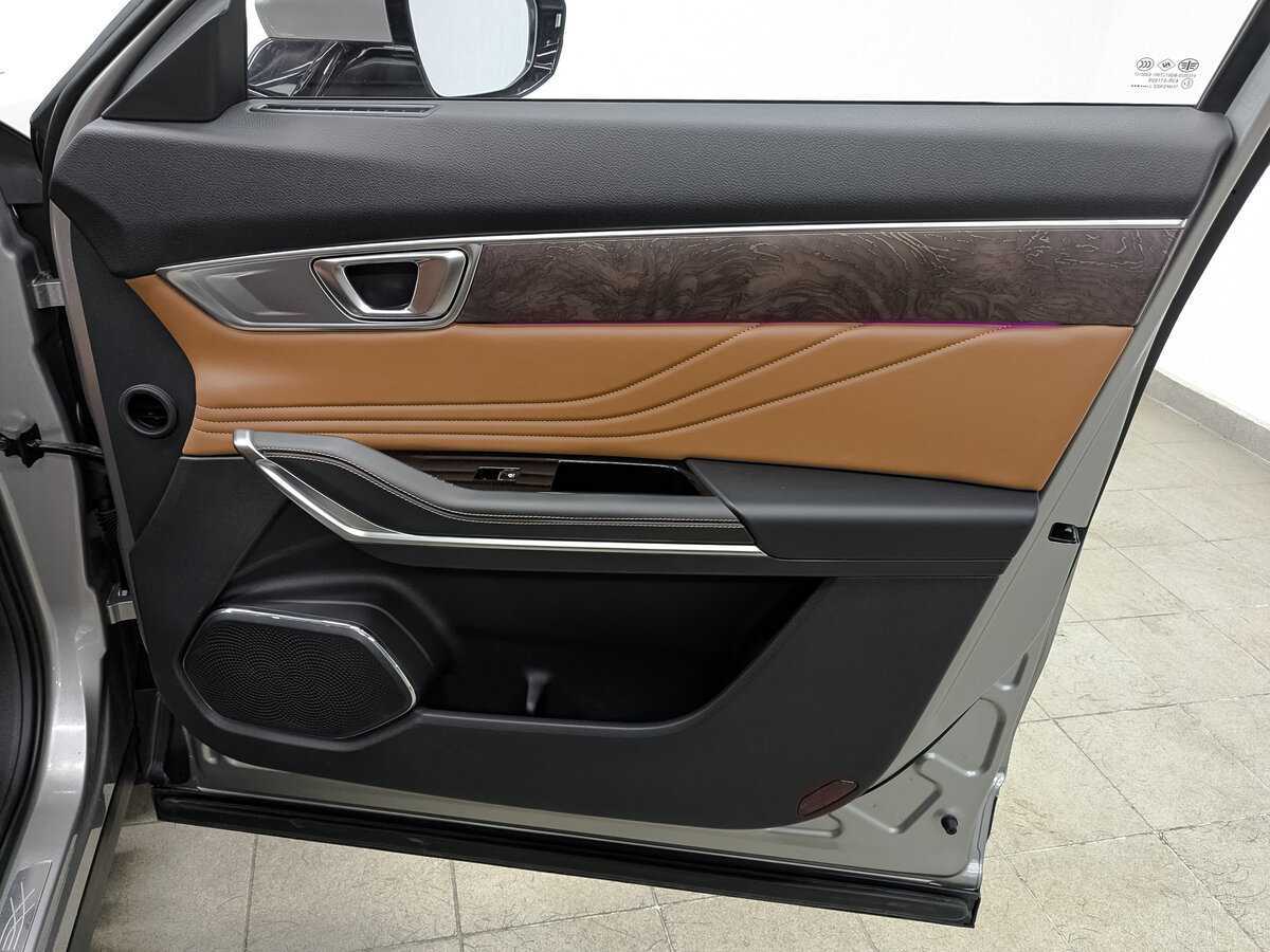 FAW Bestune T99 6-speed, 2023 Фото №24