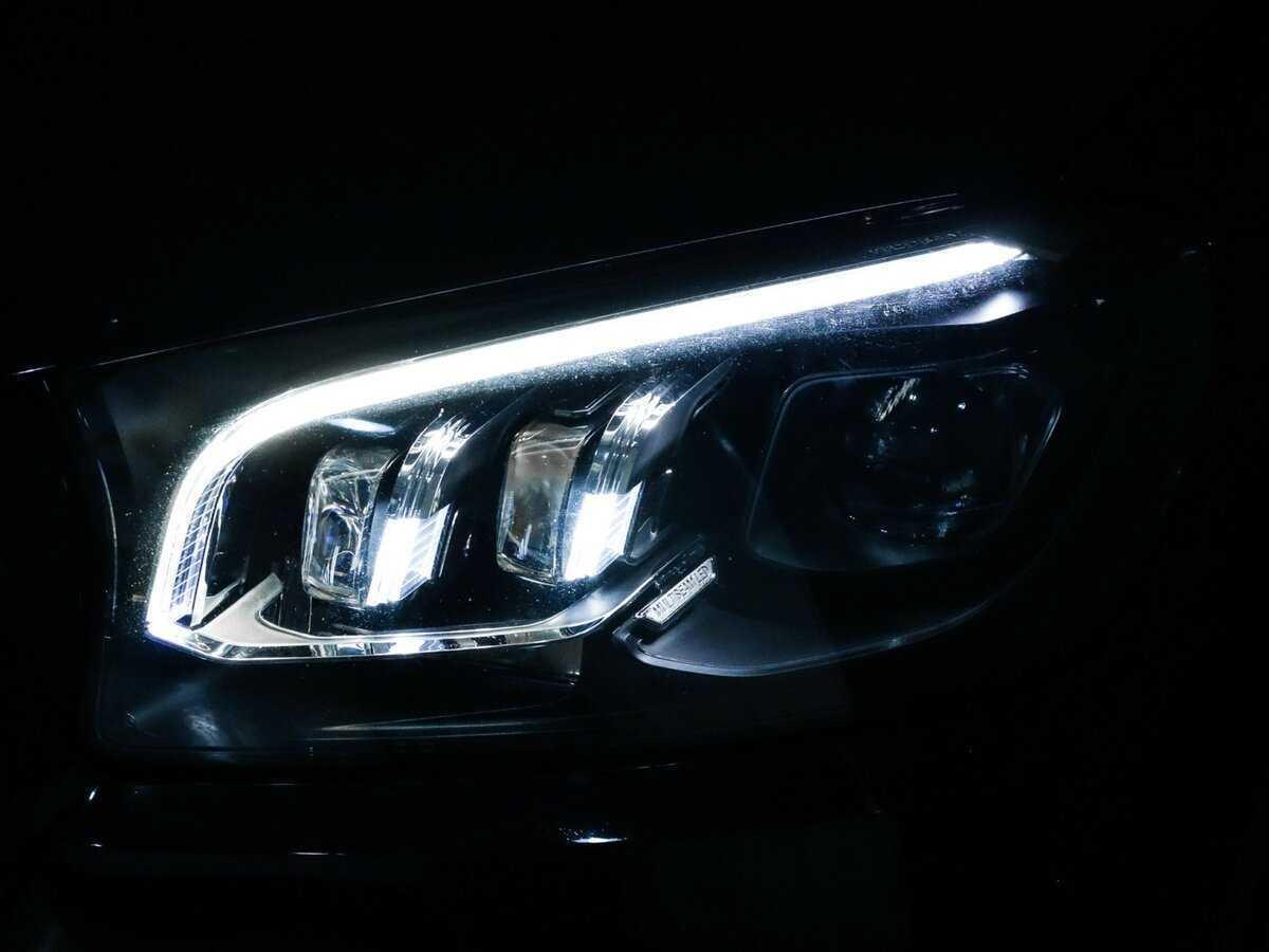 Mercedes-Benz Maybach GLS 600, 2020 Фото №13