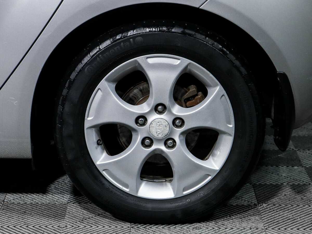 Kia Venga, 2012 Фото №12