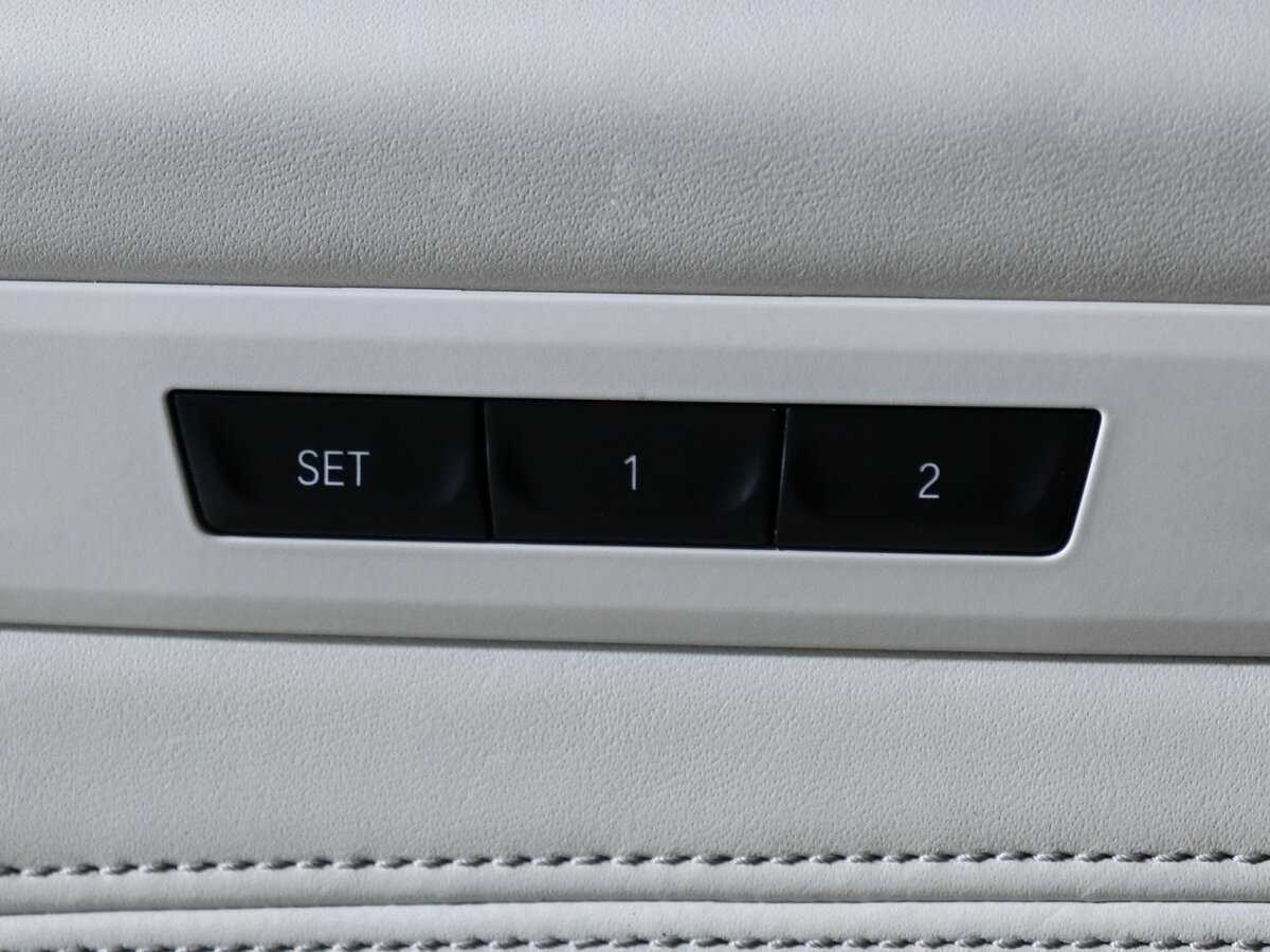 BMW 5 серии 530d xDrive, 2019 Фото №16