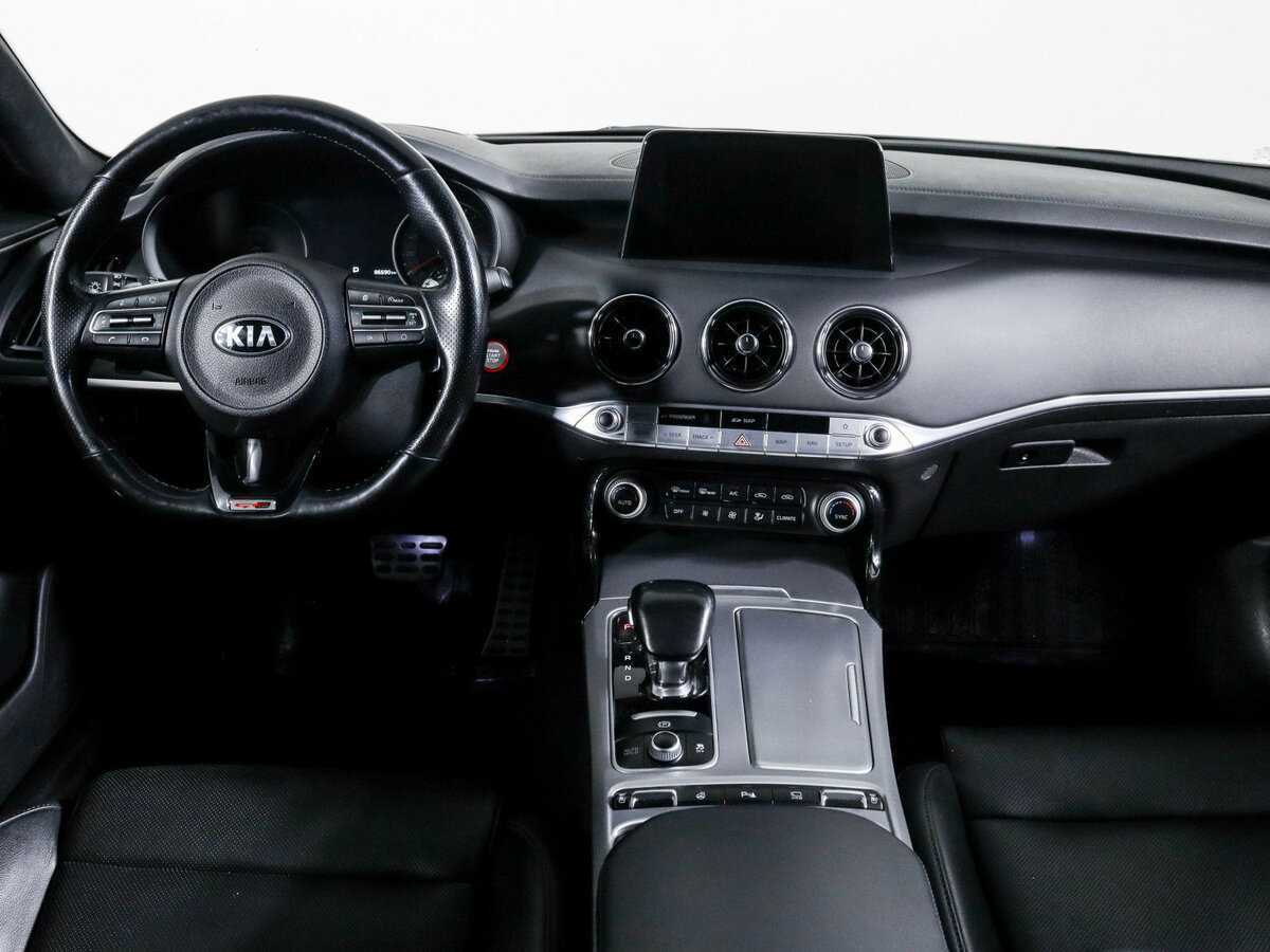 Kia Stinger, 2019 Фото №9