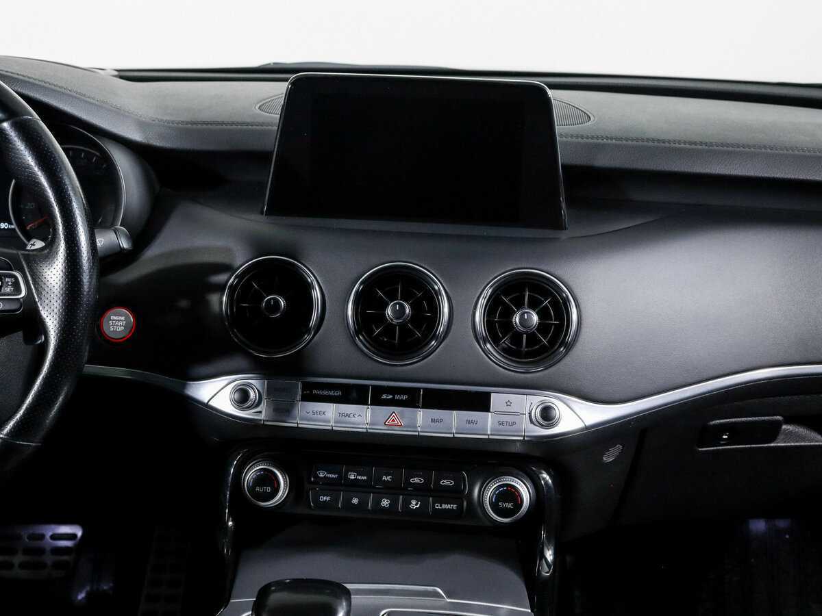 Kia Stinger, 2019 Фото №10